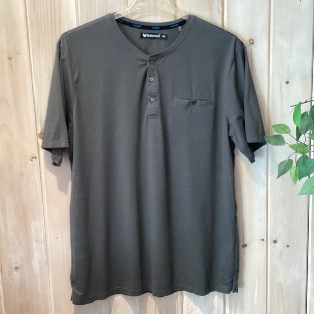 Buttercloth pocket short sleeve henley